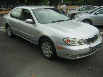 2000 Nissan Cefiro Photos