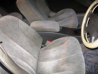 2000 Nissan Cefiro Images