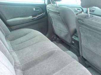 2000 Nissan Cefiro Pictures