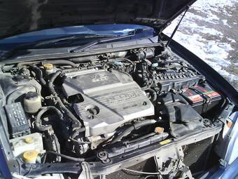 2000 Nissan Cefiro Images
