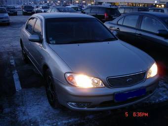 2000 Nissan Cefiro Photos