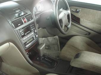 2000 Nissan Cefiro Pictures