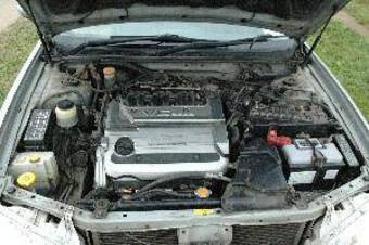 2000 Nissan Cefiro Pictures