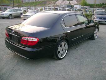 2000 Nissan Cefiro Photos