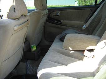 2000 Nissan Cefiro Pictures
