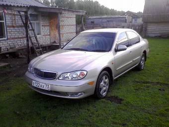 2000 Nissan Cefiro Photos