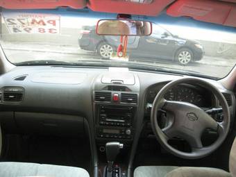 2000 Nissan Cefiro Images