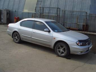 2000 Nissan Cefiro Images