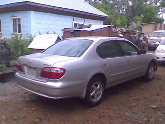 2000 Nissan Cefiro Images