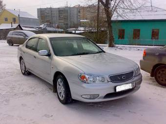Nissan cefiro 2000