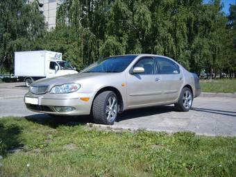 2000 Nissan Cefiro Photos