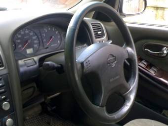 2000 Nissan Cefiro Pictures