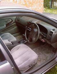 2000 Nissan Cefiro Photos
