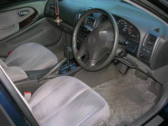 2000 Nissan Cefiro Pictures