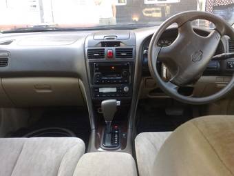 2000 Nissan Cefiro Photos