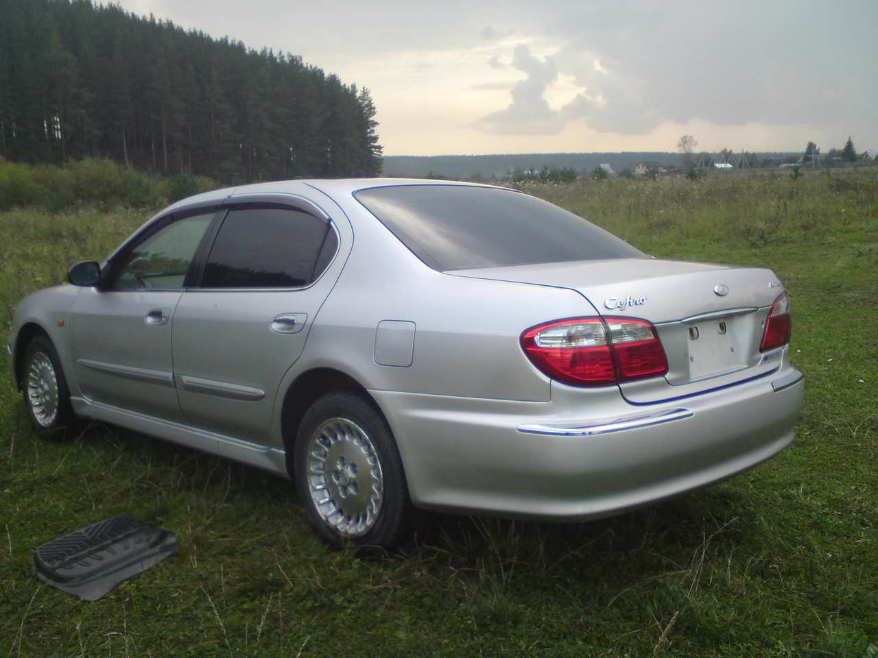 Nissan cefiro 2000