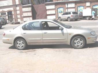 2000 Nissan Cefiro Pictures