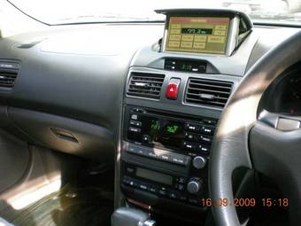 2000 Nissan Cefiro Photos