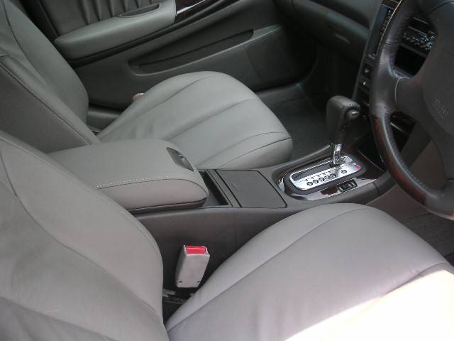 2001 Nissan Cefiro
