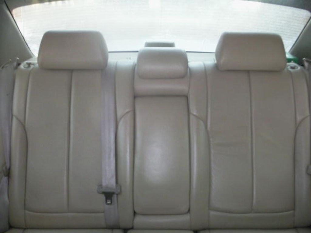 2001 Nissan Cefiro