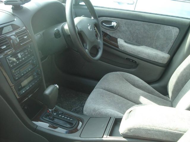 2001 Nissan Cefiro