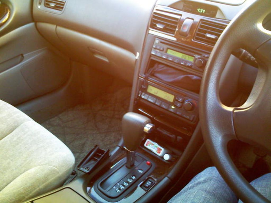 2001 Nissan Cefiro