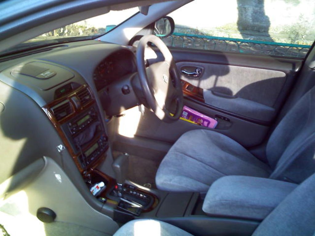 2001 Nissan Cefiro
