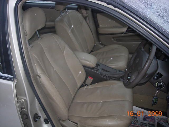 2001 Nissan Cefiro
