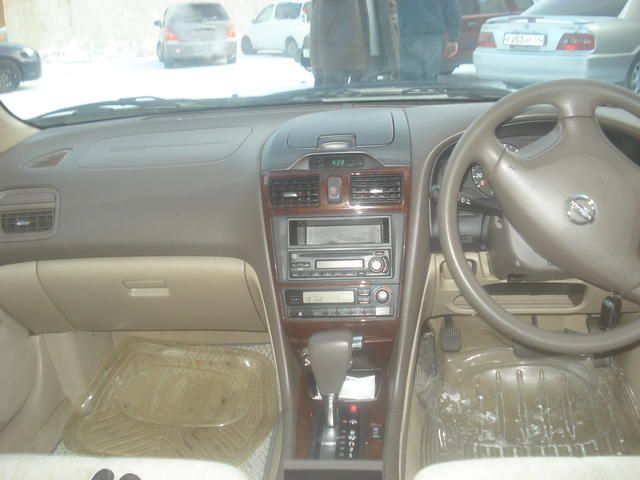 2001 Nissan Cefiro