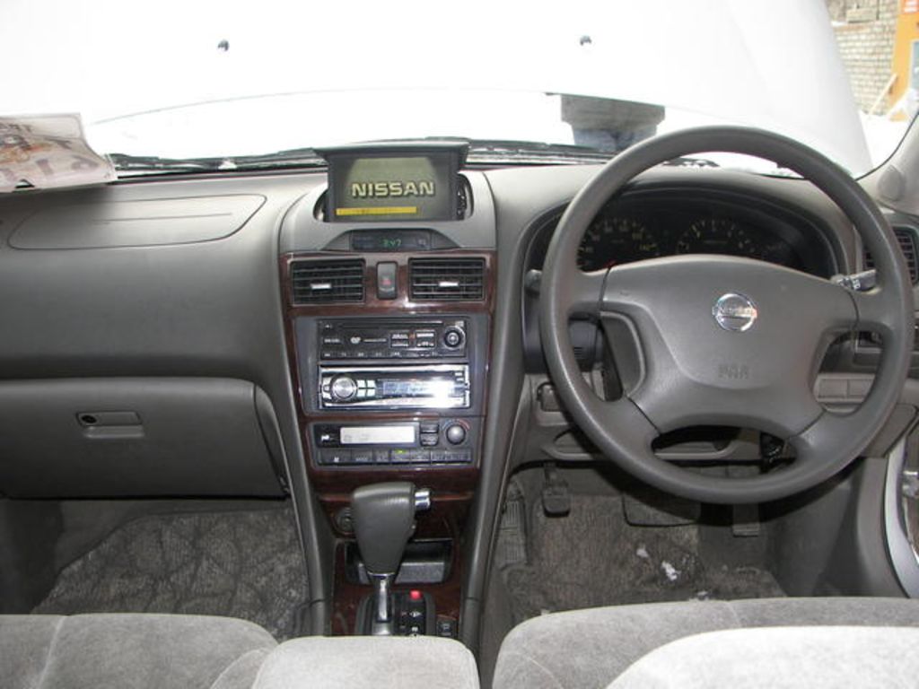 2001 Nissan Cefiro