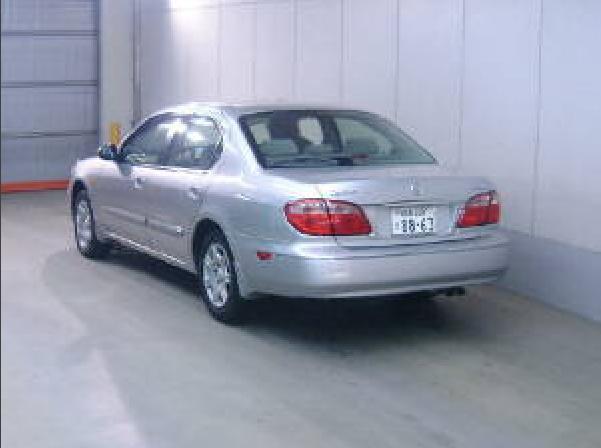 2001 Nissan Cefiro Pictures