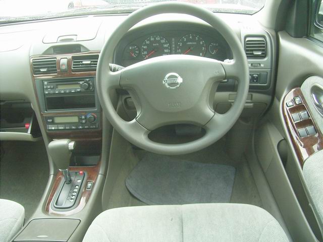 2001 Nissan Cefiro Pics