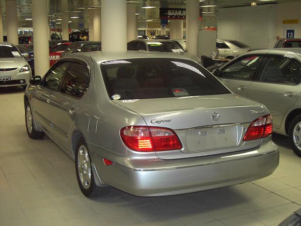 2001 Nissan Cefiro Photos