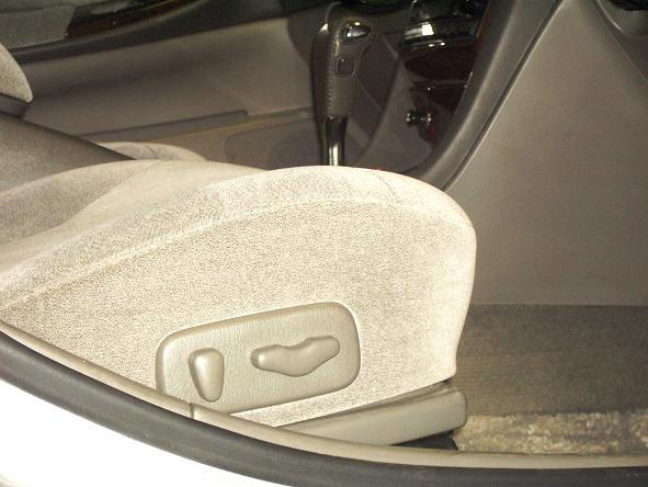 2001 Nissan Cefiro Pictures