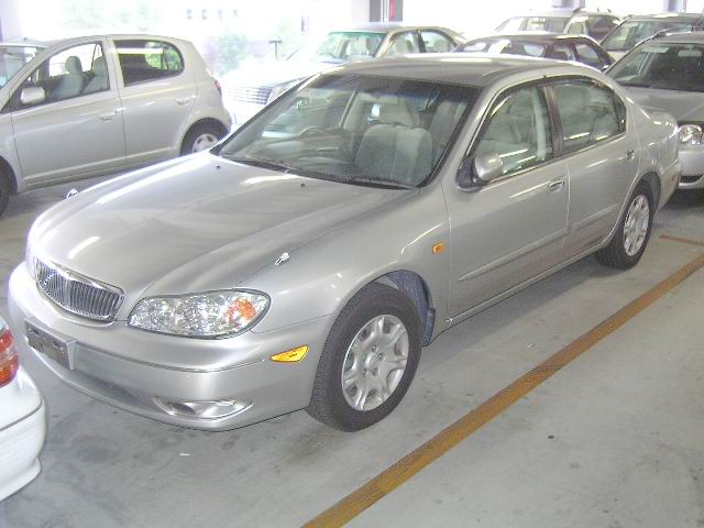 2001 Nissan Cefiro Pics