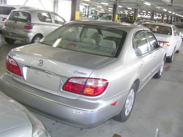 2001 Nissan Cefiro Pictures