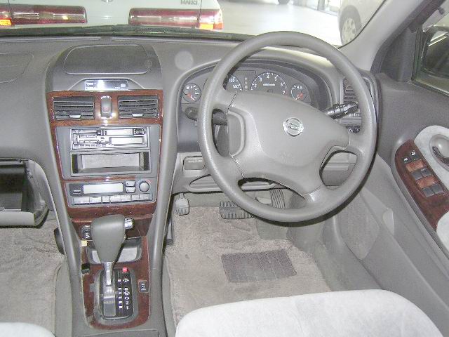 2001 Nissan Cefiro Photos