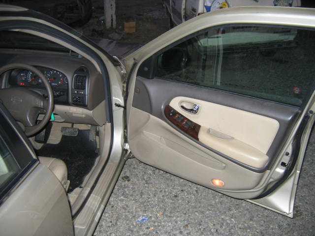 2001 Nissan Cefiro Pictures