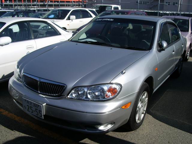 2001 Nissan Cefiro Pictures