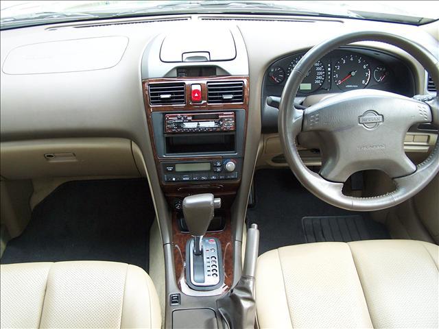 2001 Nissan Cefiro Photos