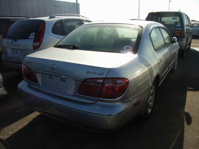 2001 Nissan Cefiro Pictures