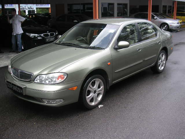 2001 Nissan Cefiro Photos