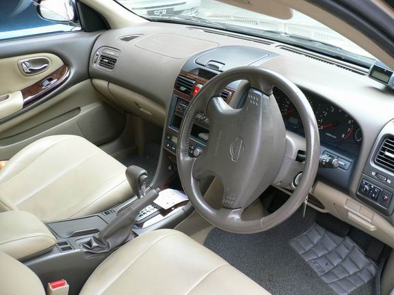 2001 Nissan Cefiro Photos
