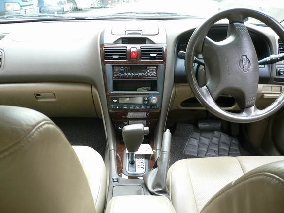 2001 Nissan Cefiro Photos
