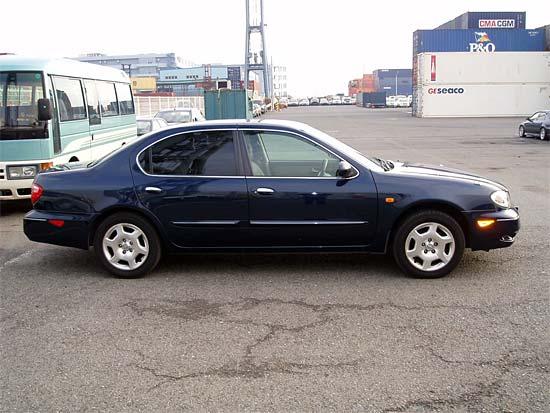 2001 Nissan Cefiro Pictures