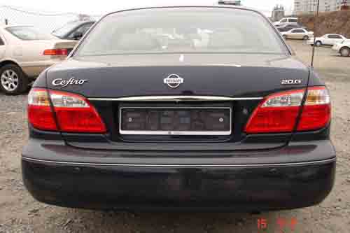 2001 Nissan Cefiro Pictures