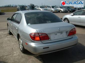2001 Nissan Cefiro Pictures