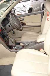 2001 Nissan Cefiro Pictures