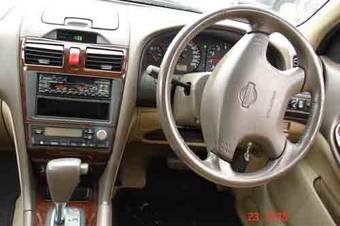 2001 Nissan Cefiro Photos