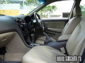 2001 Nissan Cefiro Pictures